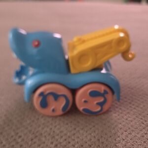 Shark tow truck car plastic pull push toyPreowned - check pictures for condit